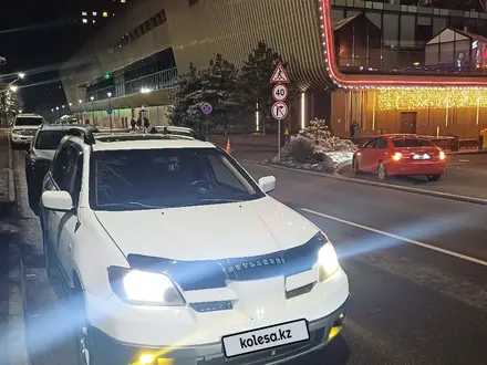 Mitsubishi Outlander 2004 года за 3 750 000 тг. в Алматы – фото 3