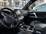 Toyota Land Cruiser 2019 года за 37 500 000 тг. в Алматы – фото 4