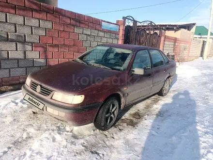 Volkswagen Passat 1995 года за 1 200 000 тг. в Шымкент – фото 2