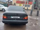 Mercedes-Benz E 200 1993 годаүшін1 300 000 тг. в Алматы – фото 3