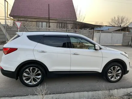 Hyundai Santa Fe 2014 года за 9 000 000 тг. в Алматы – фото 2