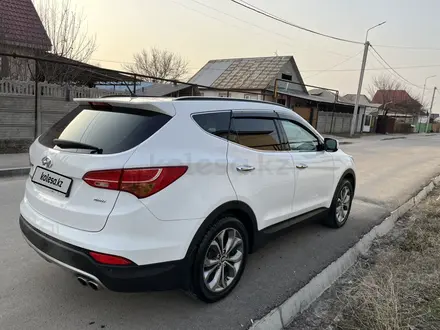 Hyundai Santa Fe 2014 года за 9 000 000 тг. в Алматы – фото 3