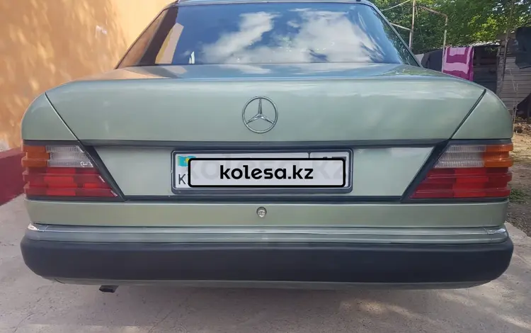 Mercedes-Benz E 230 1990 годаүшін2 200 000 тг. в Туркестан