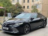 Toyota Camry 2018 года за 19 500 000 тг. в Шымкент