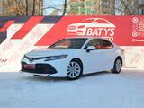 Toyota Camry 2020 года за 11 500 000 тг. в Актобе