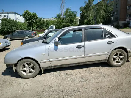 Mercedes-Benz E 200 1995 года за 1 500 000 тг. в Кокшетау – фото 3