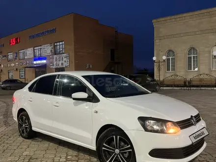 Volkswagen Polo 2015 года за 3 999 000 тг. в Уральск – фото 4