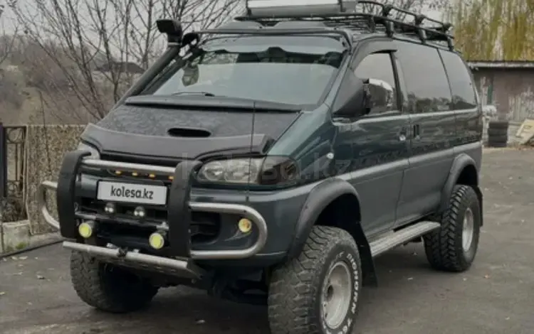 Митсубиси/Mitsubishi: Делика, Паджеро (Padjero, Delica). в Алматы