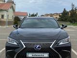 Lexus ES 300h 2019 годаүшін16 500 000 тг. в Актау