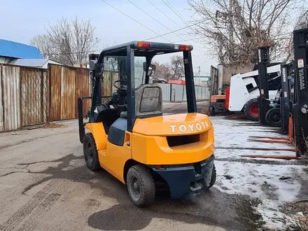 Toyota  7FGL-25 2007 года за 4 990 000 тг. в Алматы – фото 2