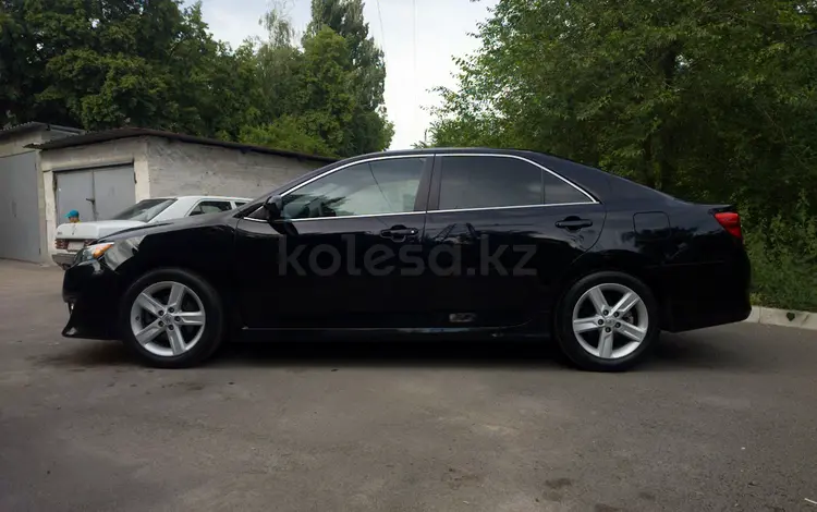 Toyota Camry 2013 годаүшін8 900 000 тг. в Алматы