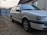 Volkswagen Passat 1994 года за 2 000 000 тг. в Уральск – фото 2