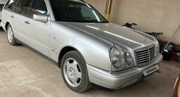 Mercedes-Benz E 320 1998 года за 4 200 000 тг. в Уральск