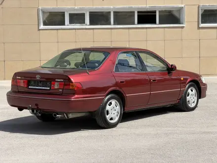 Toyota Camry 2000 года за 5 700 000 тг. в Шымкент – фото 3