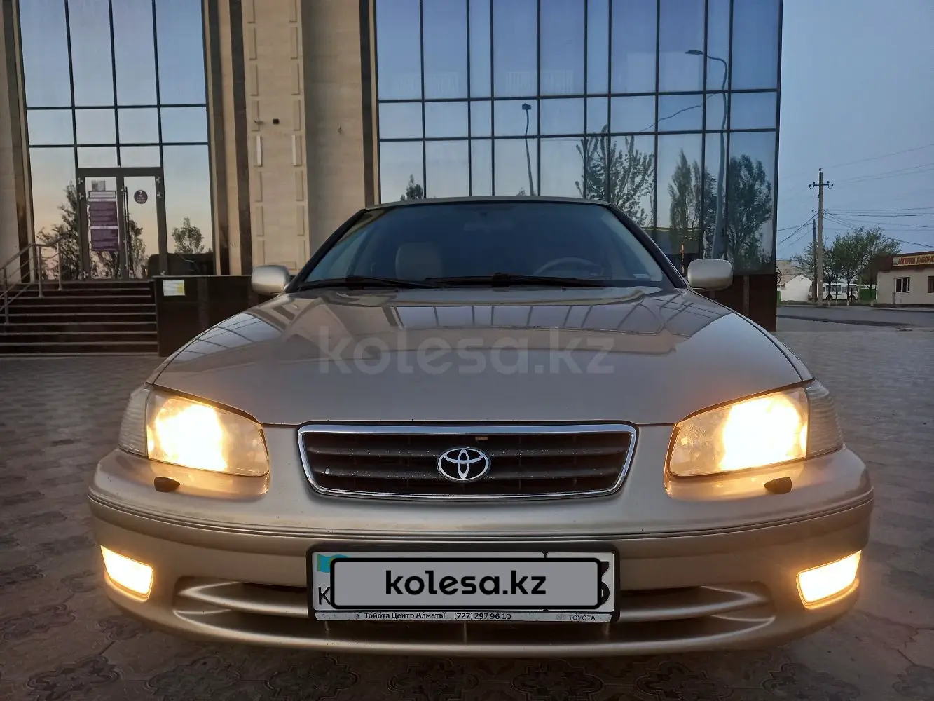 Toyota Camry, 2001