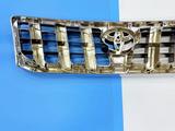 Решетка радиатора на Land Cruiser 120 за 30 000 тг. в Алматы – фото 3