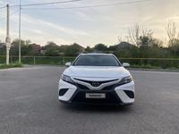 Toyota Camry 2018 годаүшін9 500 000 тг. в Шымкент