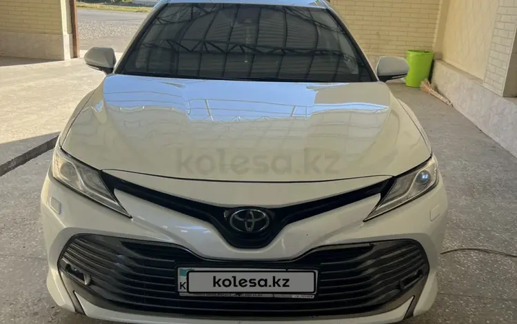 Toyota Camry 2020 года за 14 200 000 тг. в Шымкент