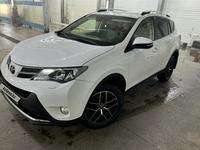 Toyota RAV4 2014 годаfor10 900 000 тг. в Кокшетау