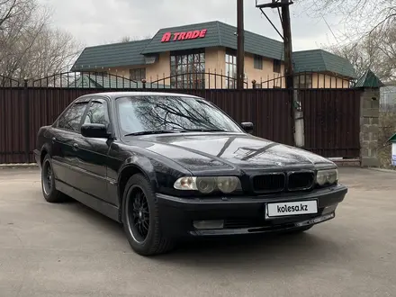 BMW 740 1998 года за 3 700 000 тг. в Алматы – фото 2