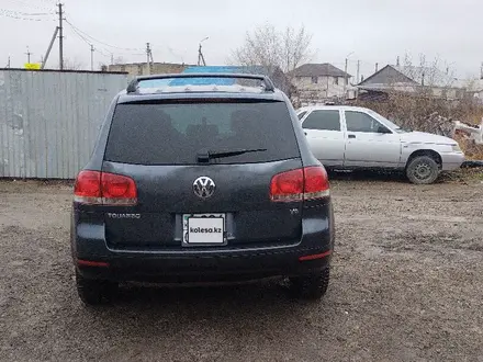 Volkswagen Touareg 2004 года за 3 800 000 тг. в Астана – фото 5