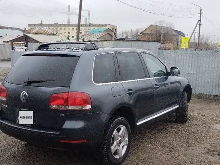 Volkswagen Touareg 2004 года за 3 800 000 тг. в Астана