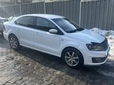 Volkswagen Polo 2015 годаүшін4 000 000 тг. в Алматы