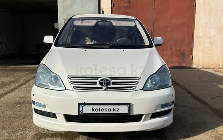 Toyota Ipsum 2003 годаfor6 100 000 тг. в Атырау