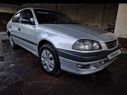 Toyota Avensis 2000 года за 2 500 000 тг. в Тараз