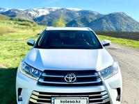 Toyota Highlander 2018 года за 22 000 000 тг. в Усть-Каменогорск