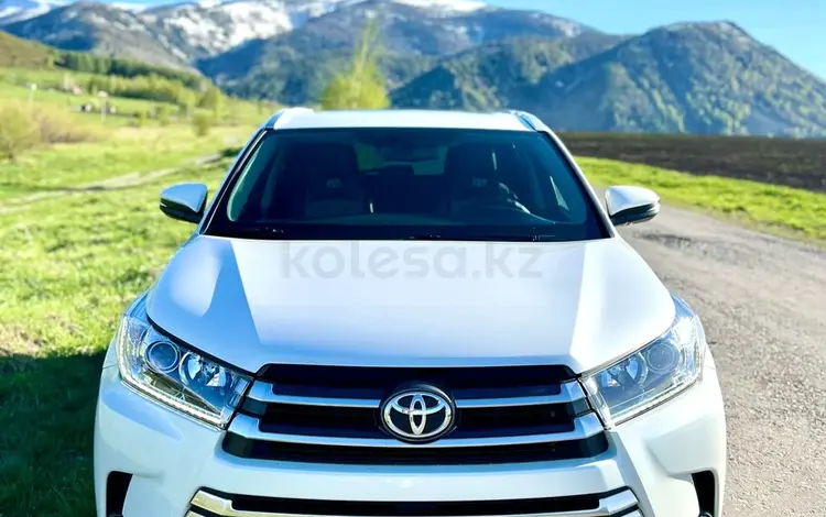 Toyota Highlander 2018 годаүшін22 000 000 тг. в Усть-Каменогорск