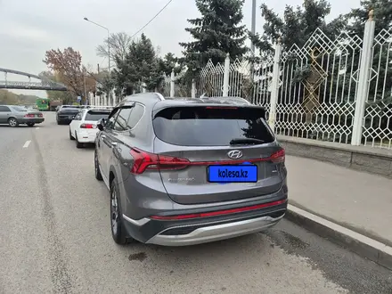 Hyundai Santa Fe 2023 года за 19 200 000 тг. в Алматы – фото 2