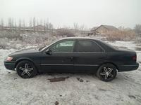 Toyota Camry 1999 годаүшін3 500 000 тг. в Алматы