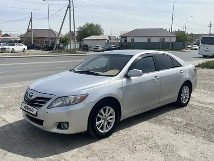 Toyota Camry 2010 года за 5 850 000 тг. в Атырау – фото 2