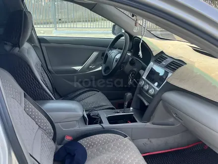 Toyota Camry 2010 года за 5 850 000 тг. в Атырау – фото 6