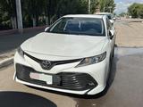 Toyota Camry 2020 года за 13 000 000 тг. в Семей