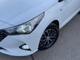 Hyundai Accent 2021 годаүшін6 650 000 тг. в Астана – фото 2