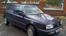 Volkswagen Golf 1996 года за 1 800 000 тг. в Петропавловск – фото 2