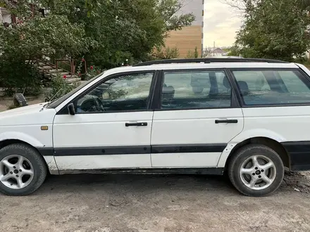 Volkswagen Passat 1990 года за 950 000 тг. в Семей – фото 3