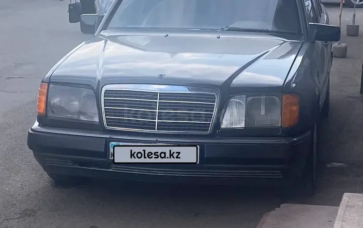 Mercedes-Benz E 260 1990 года за 1 700 000 тг. в Алматы