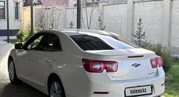 Chevrolet Malibu 2014 года за 7 700 000 тг. в Алматы – фото 3