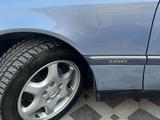 Mercedes-Benz C 280 1994 годаүшін3 200 000 тг. в Тараз – фото 2