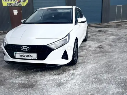 Hyundai i20 2023 года за 8 700 000 тг. в Караганда – фото 2