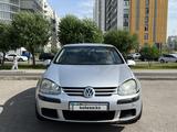 Volkswagen Golf 2004 годаүшін3 000 000 тг. в Астана – фото 2