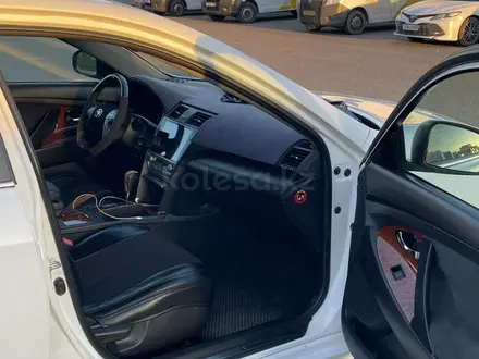 Toyota Camry 2010 года за 5 300 000 тг. в Караганда – фото 14