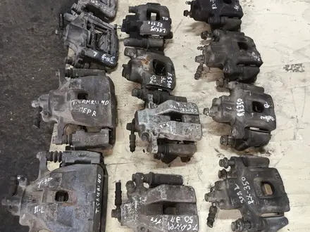 Тормозной суппорт RX300 toyota camry 30 35 40 45 50 за 25 555 тг. в Шымкент – фото 3