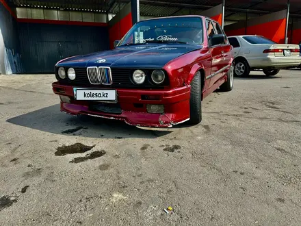 BMW 320 1991 года за 900 000 тг. в Алматы