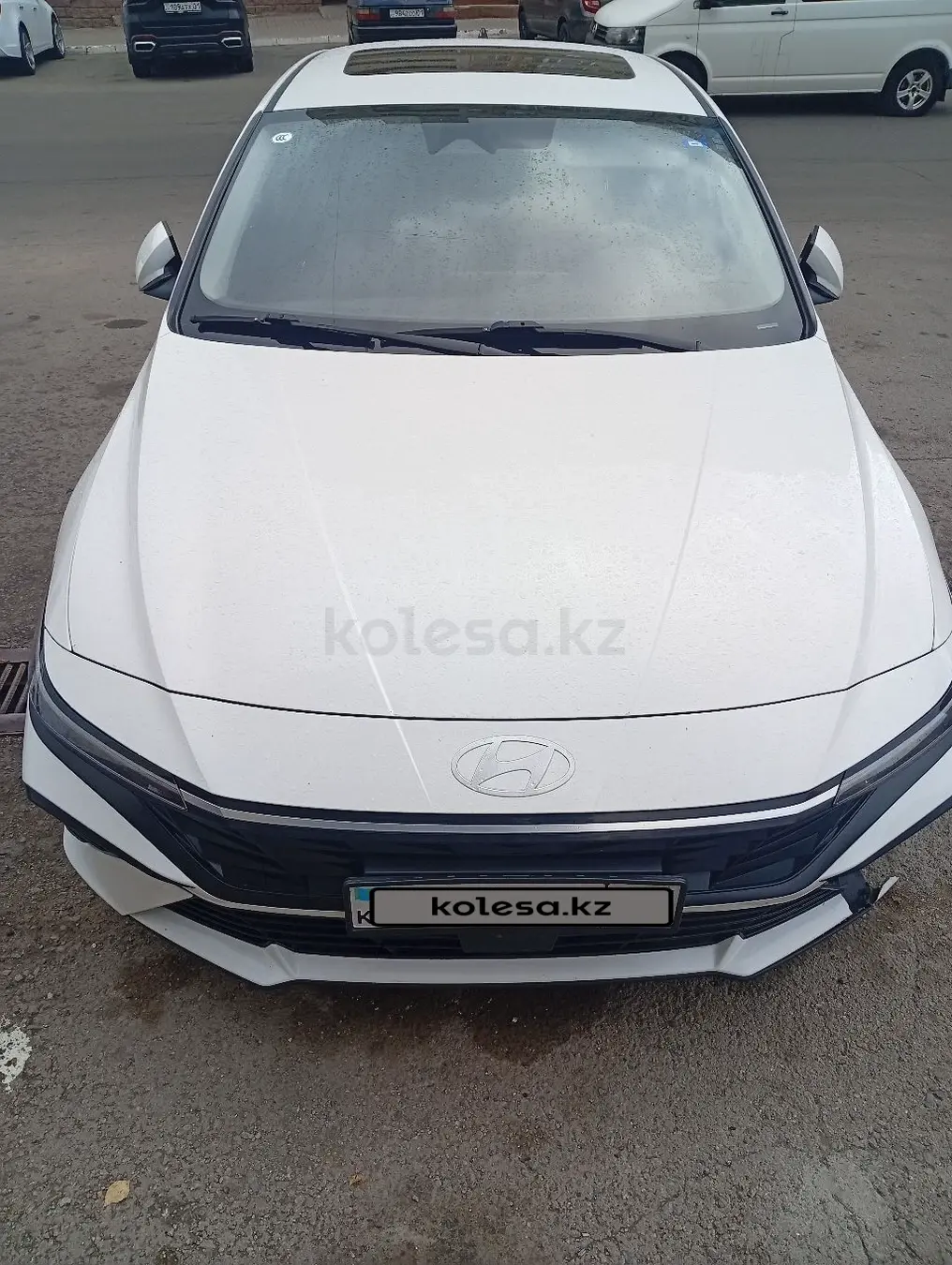 Hyundai Elantra, 2024