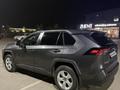Toyota RAV4 2021 года за 13 000 000 тг. в Актобе – фото 3