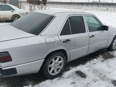 Mercedes-Benz E 280 1992 года за 2 200 000 тг. в Алматы – фото 4